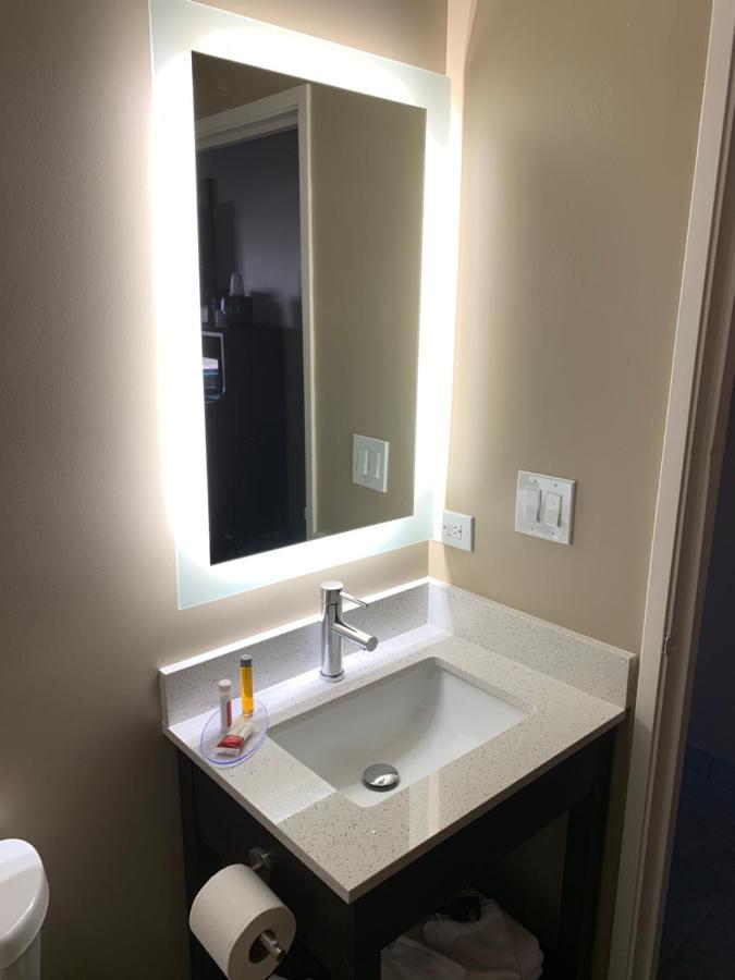 Super 8 By Wyndham Joliet Hotell Eksteriør bilde